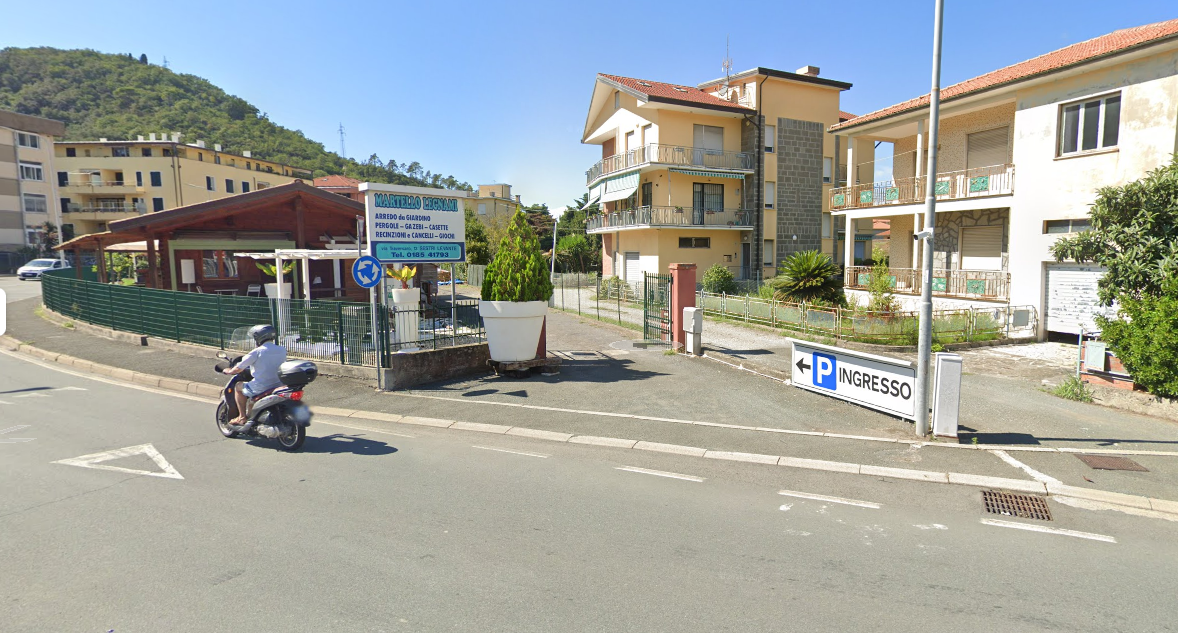 Ingresso showroom Martello 1930 — Via Aurelia, Sestri Levante